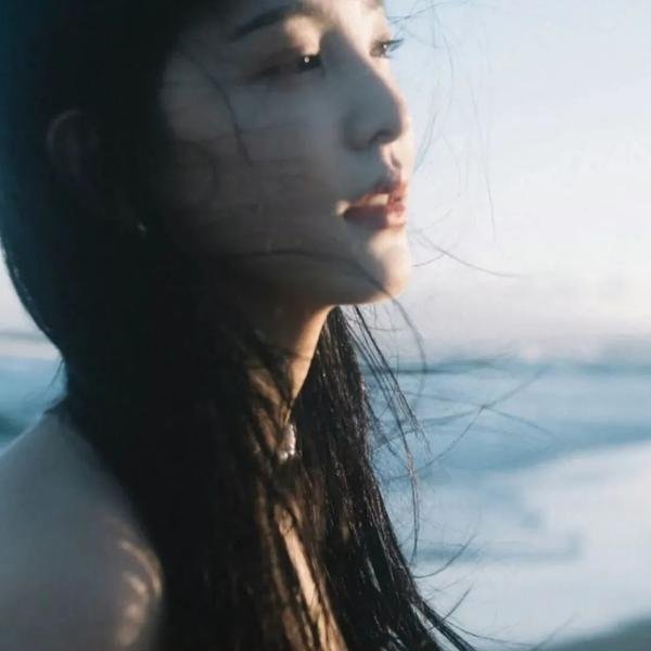 薇拉与伊娃